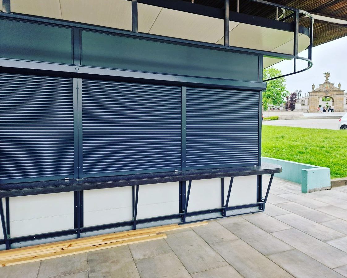 Żaluzje okienne wykonane z aluminium